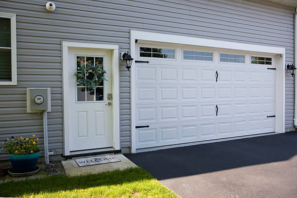 24/7 Emergency Garage Door Roller Replacement experts in Camden, AR